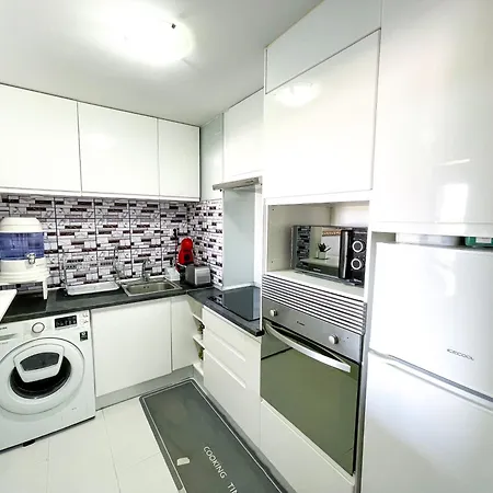 Modern With Terrace - 2 Min From The *