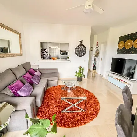 Lejlighed Modern With Terrace - 2 Min From The